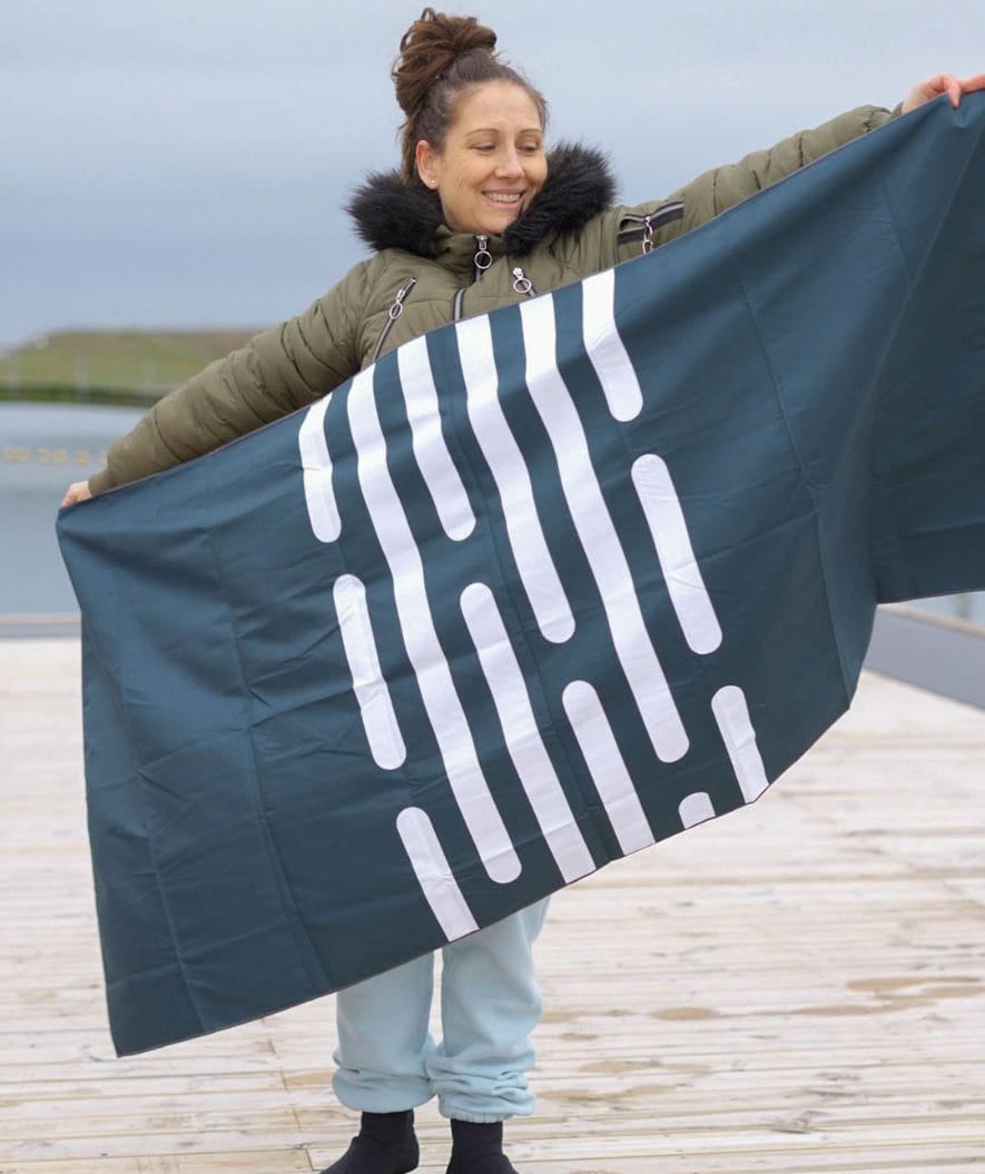 Watery microfiber handduk (160 x 80 cm) - Eco Nebraska - Mörkblå