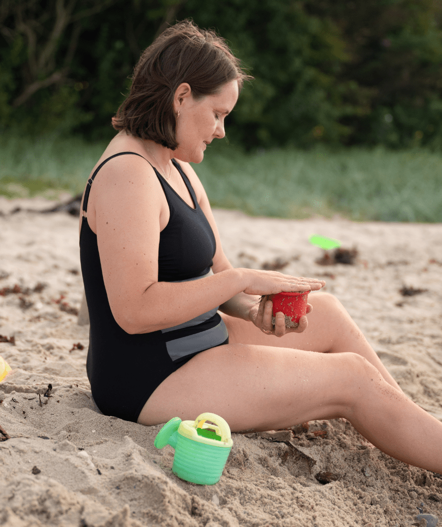 Watery baddräkt med inbyggd bh m. ränder för dam - Mystique Stripes - Marinblå