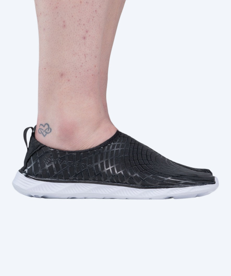 Watery badskor för vuxna - Kawaii - Svart