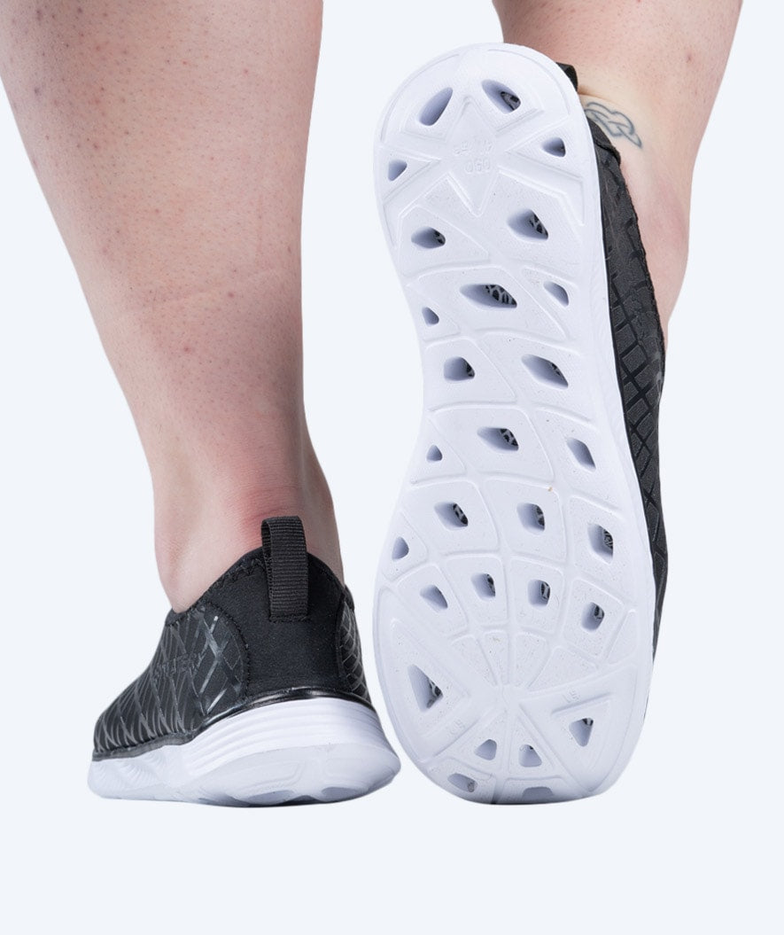 Watery badskor för vuxna - Kawaii - Svart