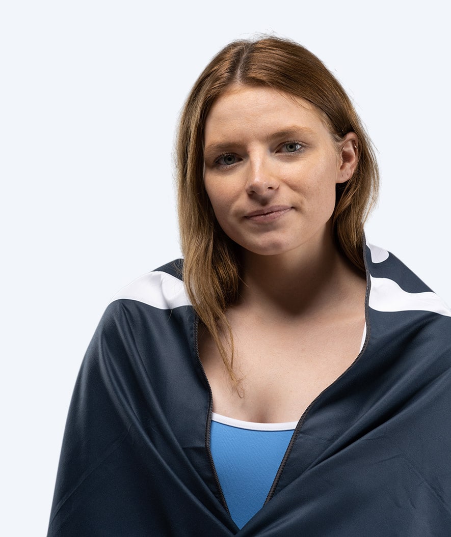 Watery microfiber handduk (160 x 80 cm) - Eco Nebraska - Mörkblå