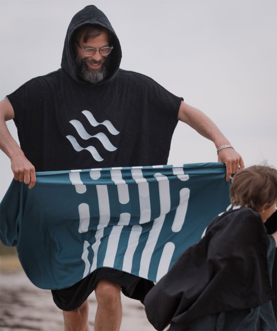 Watery microfiber handduk (160 x 80 cm) - Eco Nebraska - Mörkblå