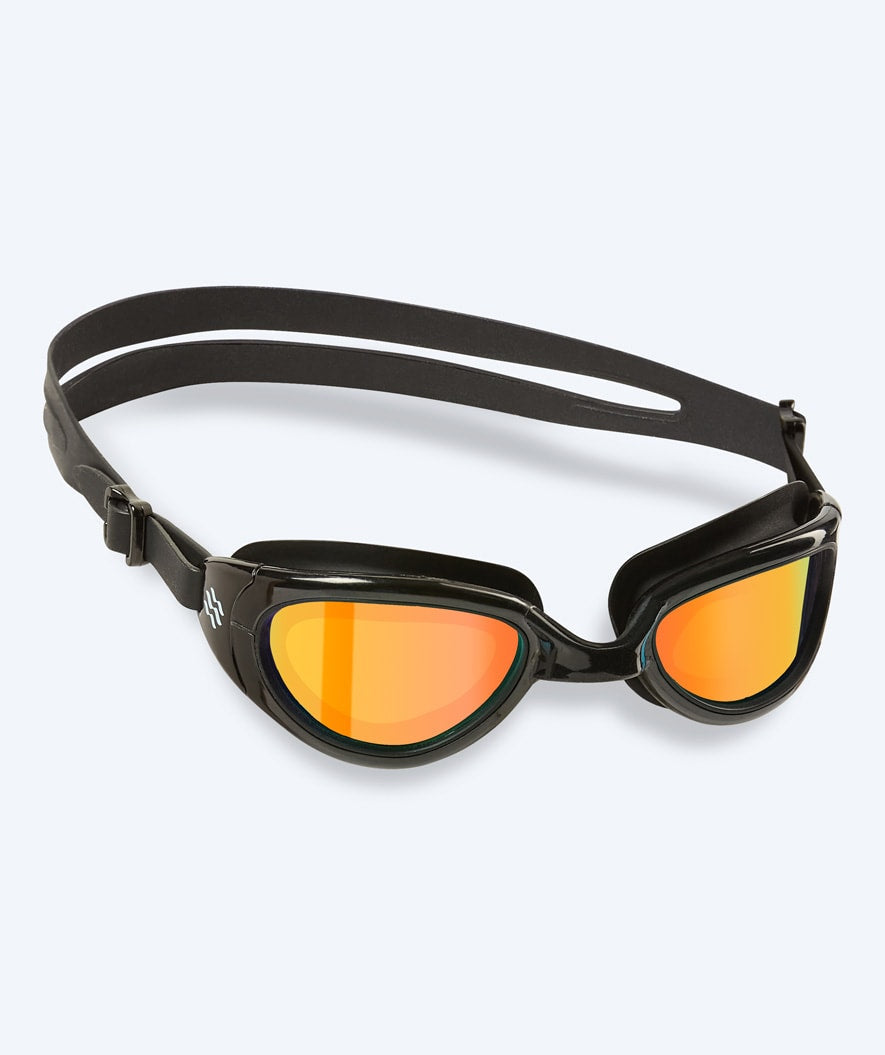 Watery motionssimglasögon – Wade Mirror – Svart (guldlins)